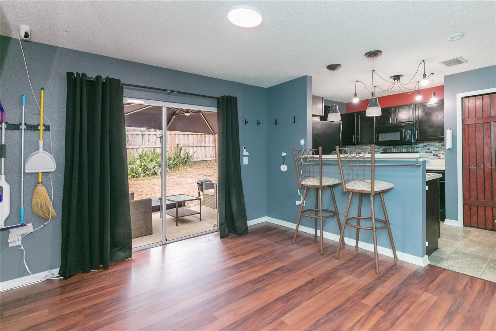 9922 ASHBURN LAKE DR — photo 6