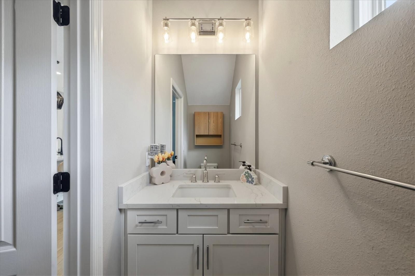 12708 AQUAMARINE AVE — photo 17