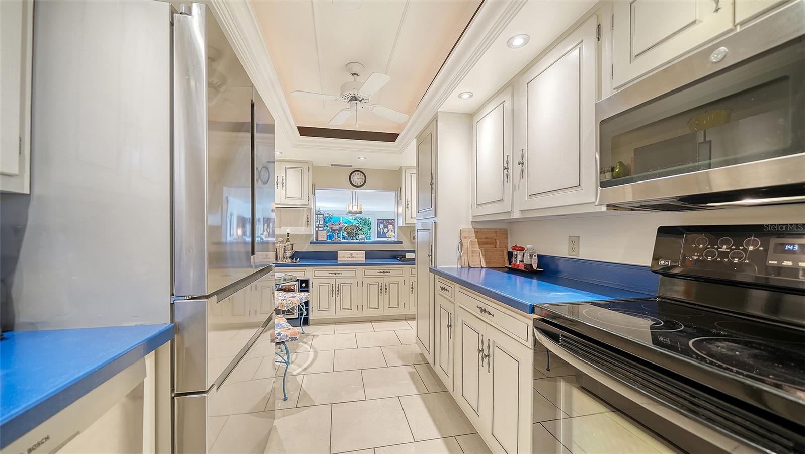 1355 S PORTOFINO DR #103 — photo 33