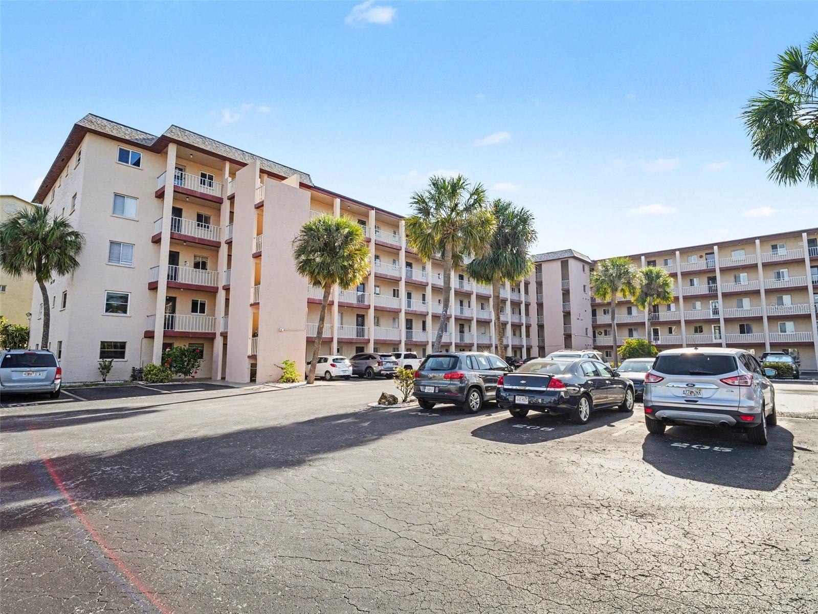 3915 LAKE BAYSHORE DR #306 — photo 2