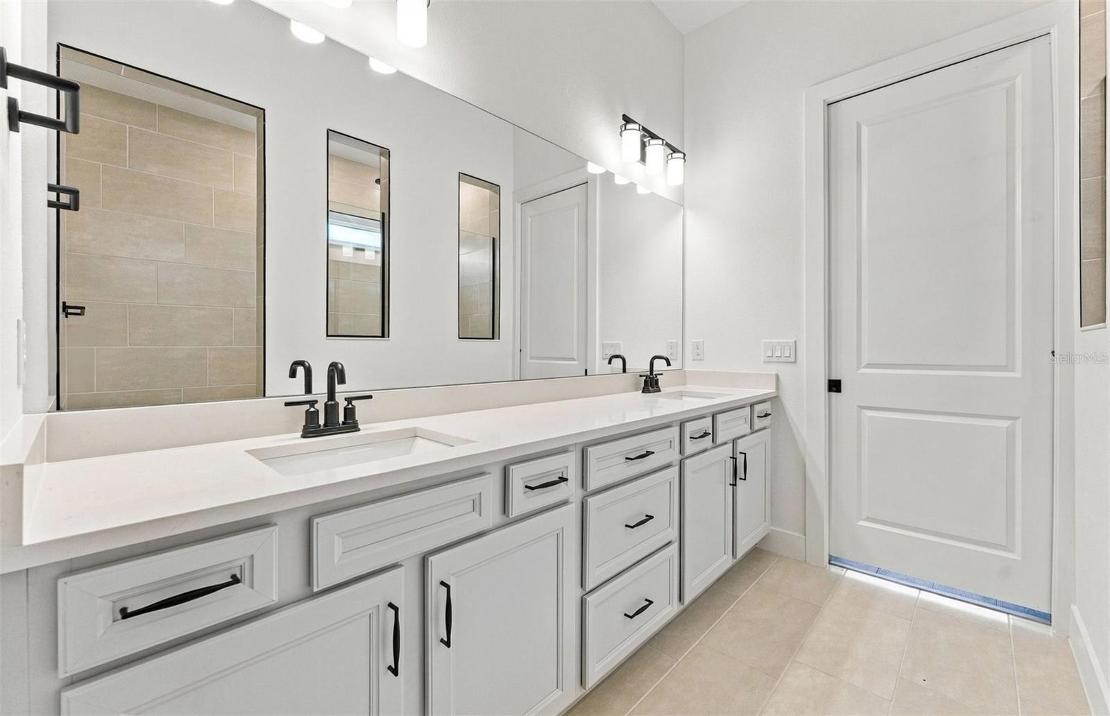 11316 CLAY AVE — photo 9
