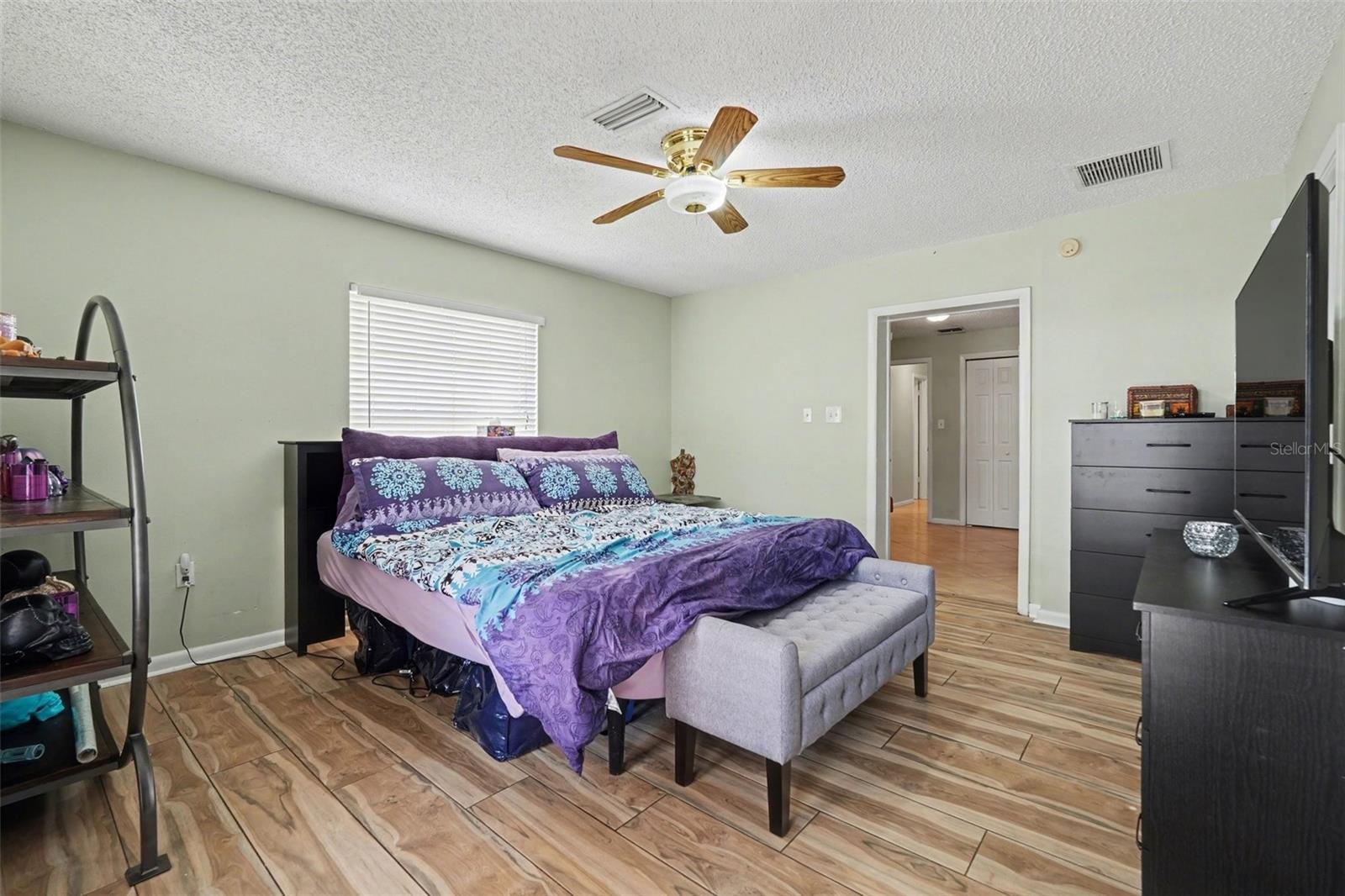 412 W IDLEWILD AVE — photo 16