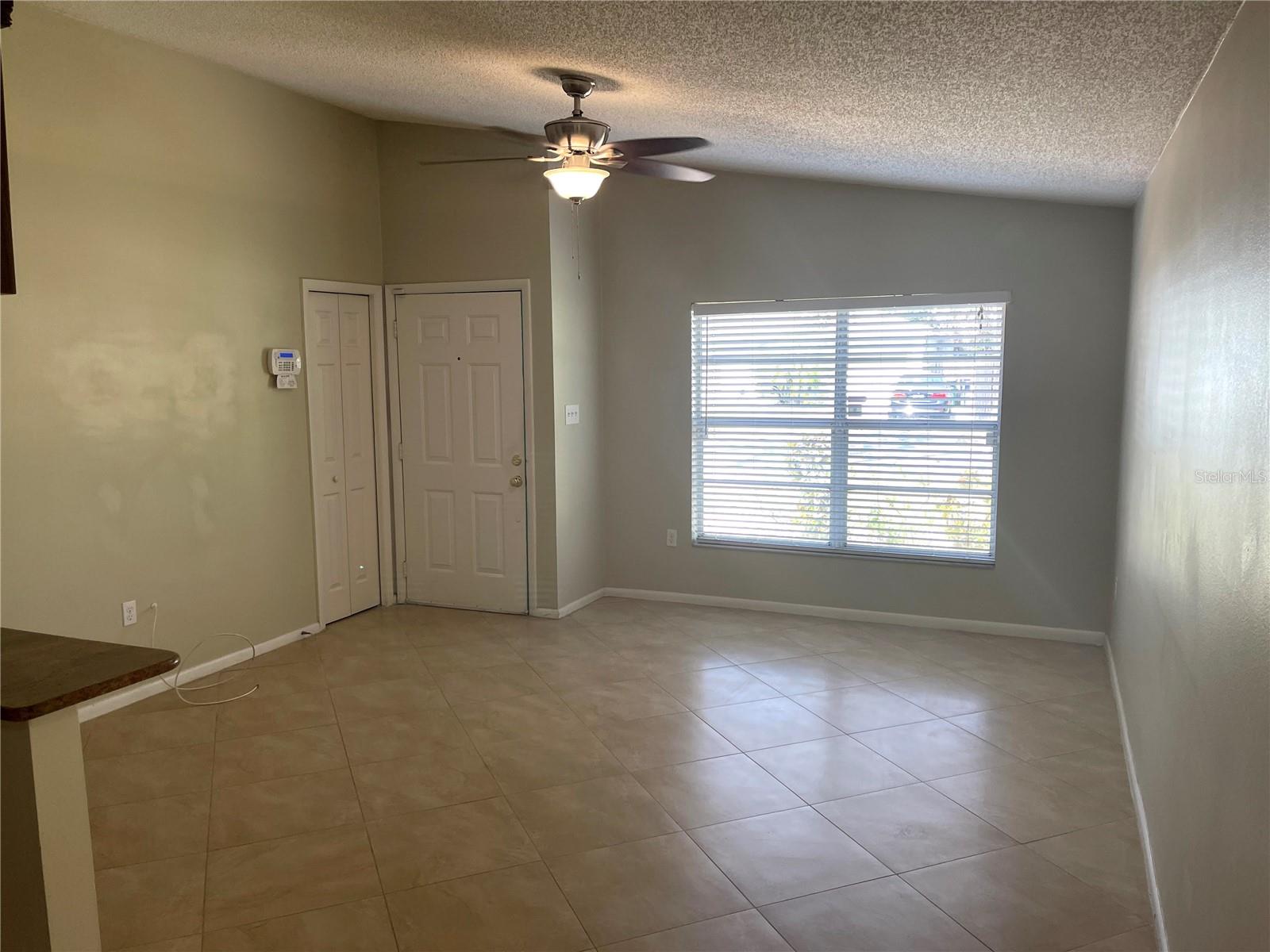 412 W IDLEWILD AVE — photo 33