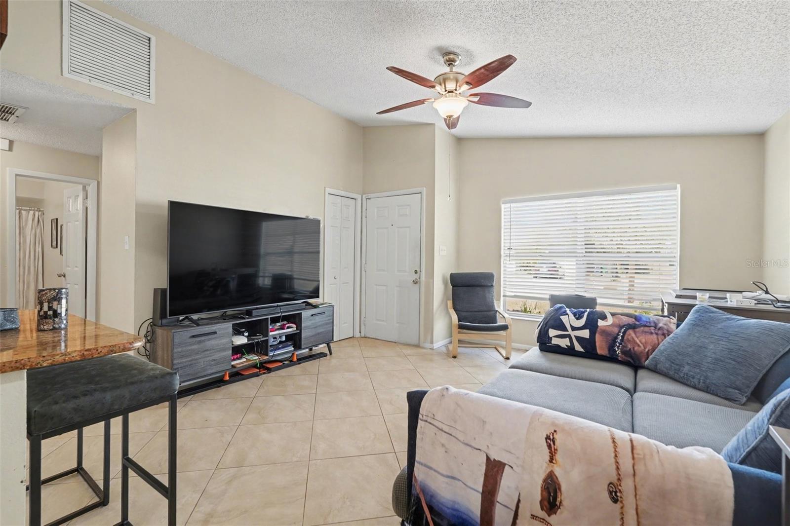 412 W IDLEWILD AVE — photo 8