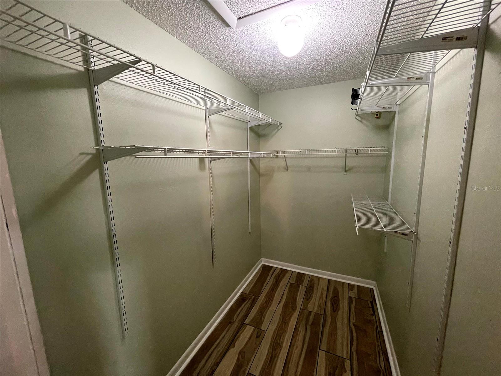 412 W IDLEWILD AVE — photo 47