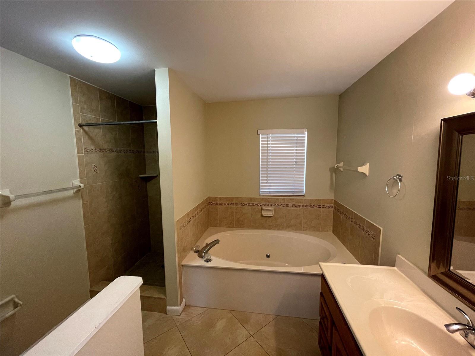 412 W IDLEWILD AVE — photo 48