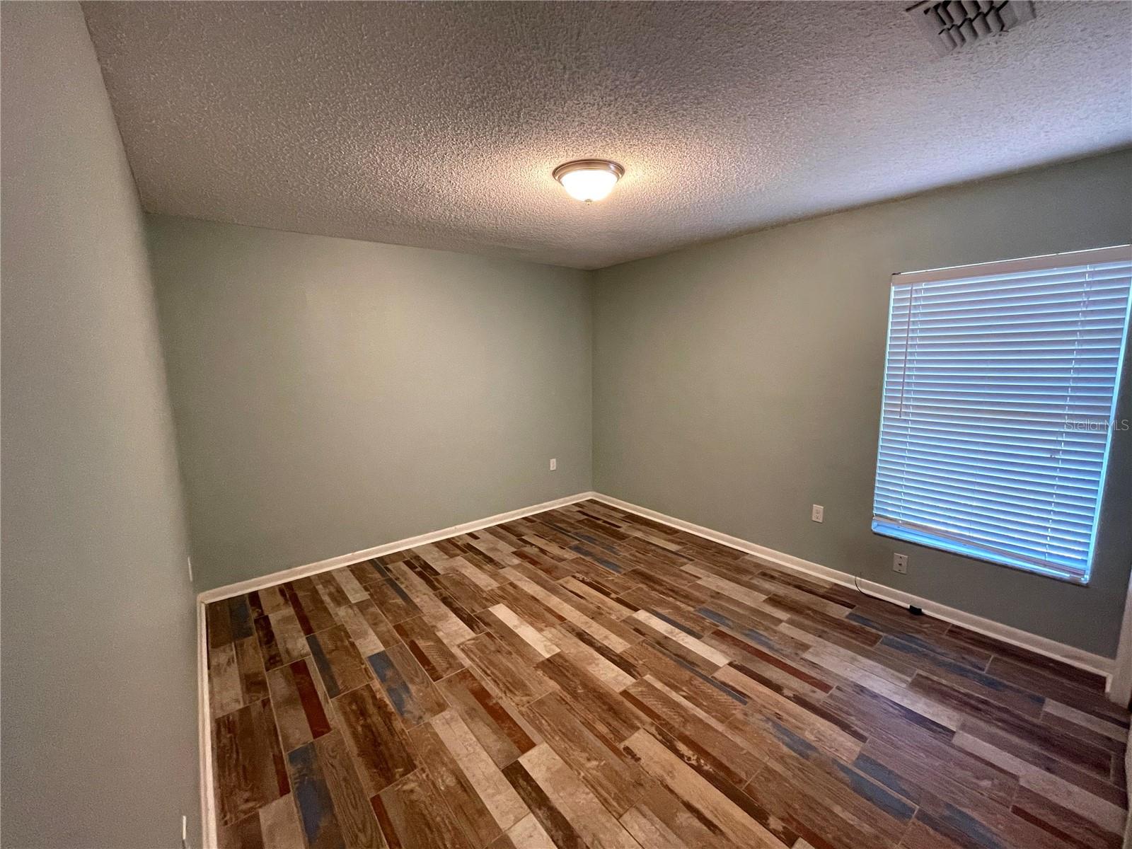 412 W IDLEWILD AVE — photo 40