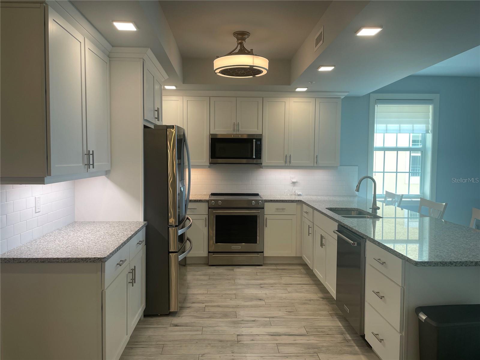 260 HIDDEN BAY DR #401 — photo 7