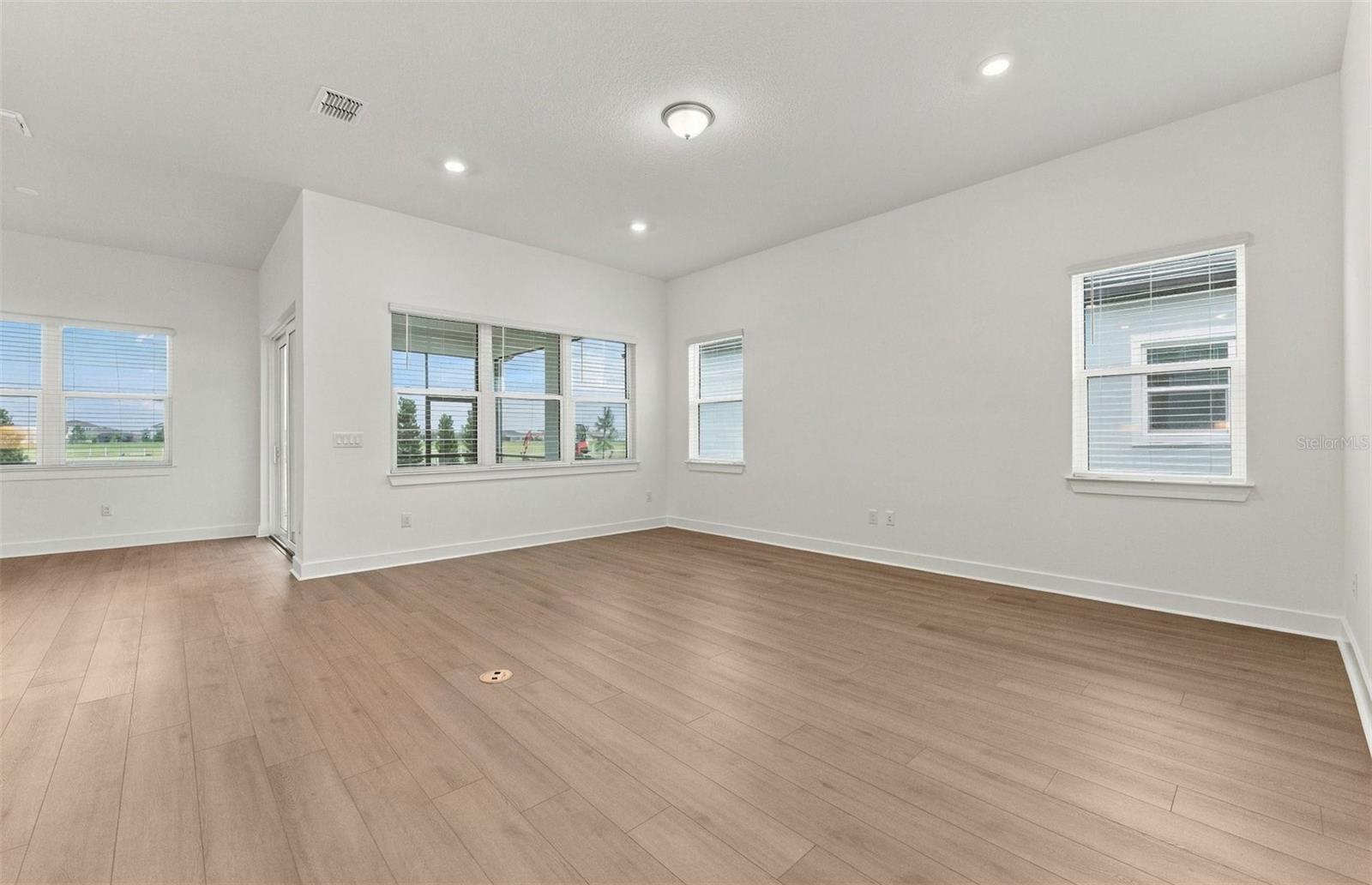 11320 CLAY AVE — photo 6