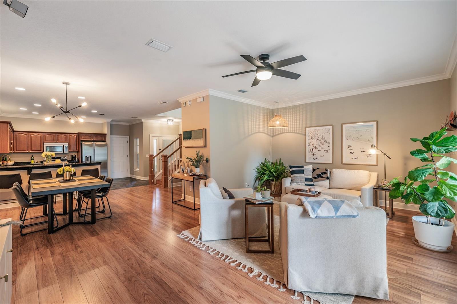 415 BARCELONA DR — photo 9