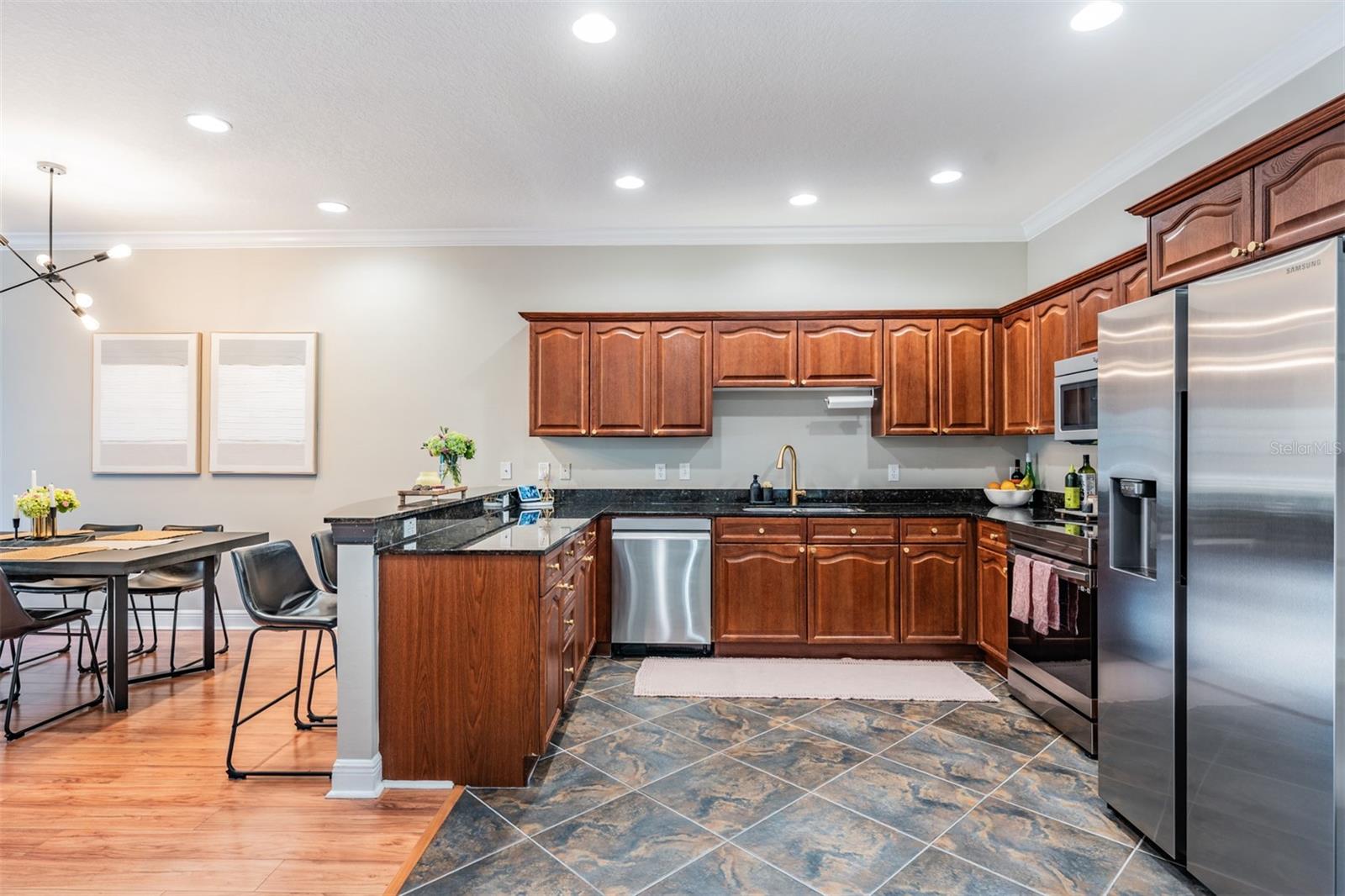415 BARCELONA DR — photo 15