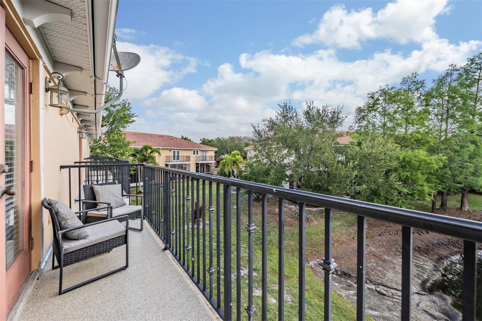 415 BARCELONA DR — photo 21
