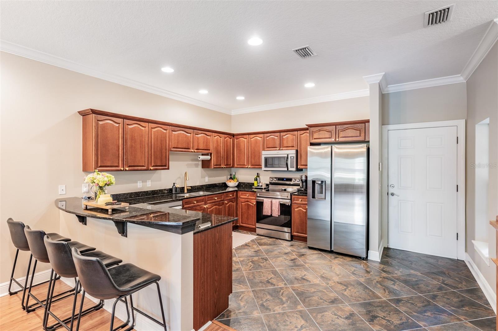 415 BARCELONA DR — photo 11