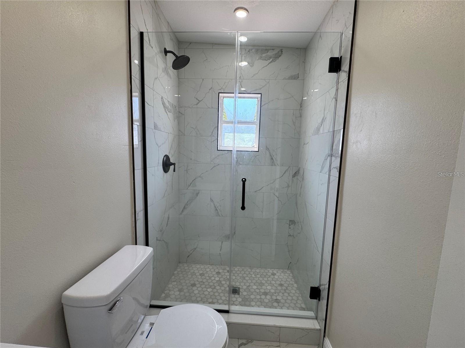 7039 LENOX DR — photo 15