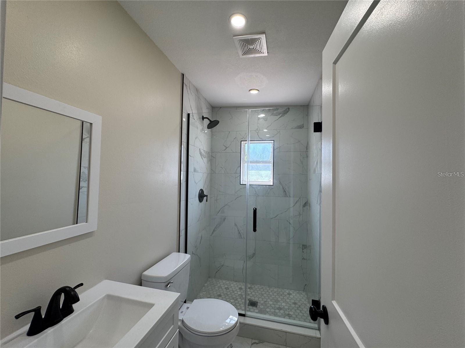 7039 LENOX DR — photo 14