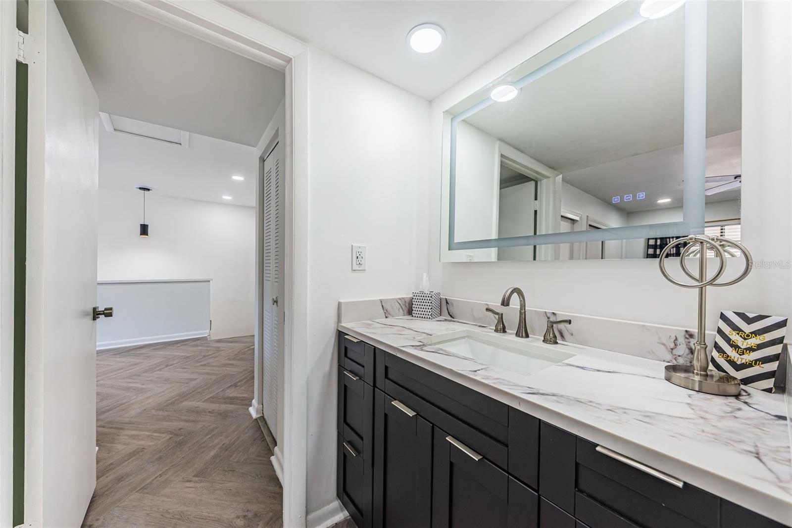 781 VILLAGE LAKE TER N #101A — photo 36