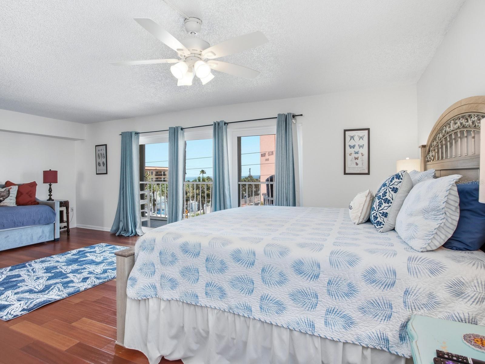 1005 GULF BLVD #10 — photo 35