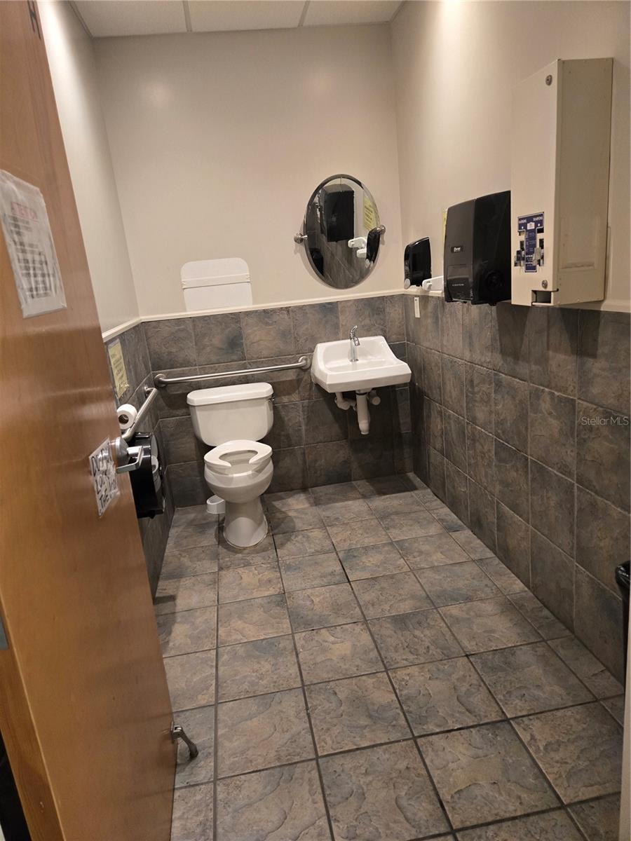 14202 N NEBRASKA AVE #14202 — photo 6