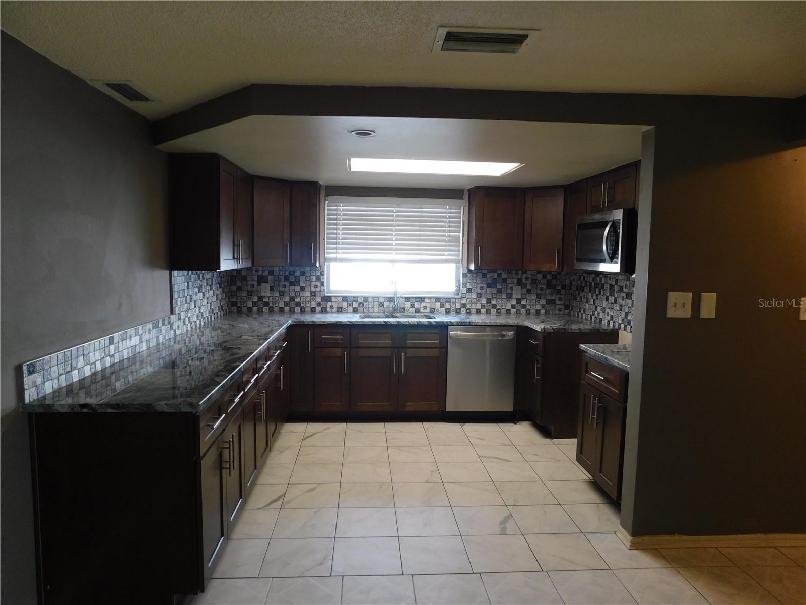 3220 COLDWELL DR — photo 4