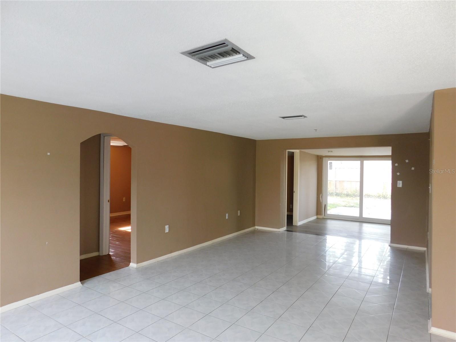 3220 COLDWELL DR — photo 2