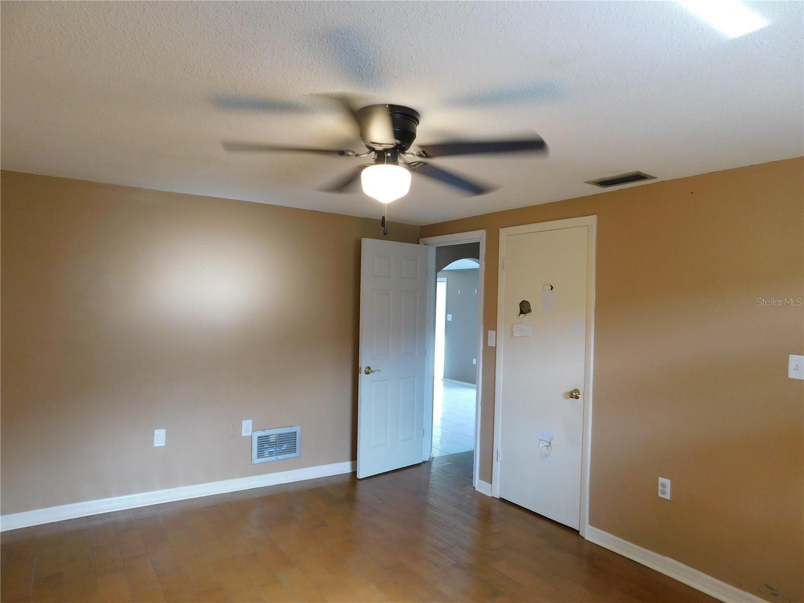 3220 COLDWELL DR — photo 8