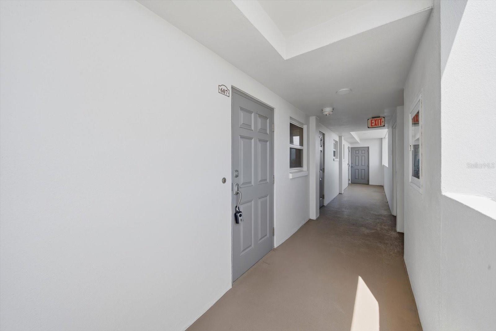 5108 BRITTANY DR S #607 — photo 4