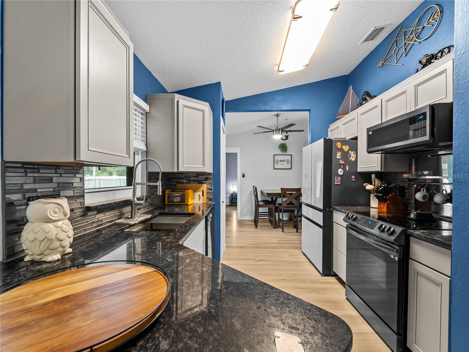 1729 MILAN ST — photo 11