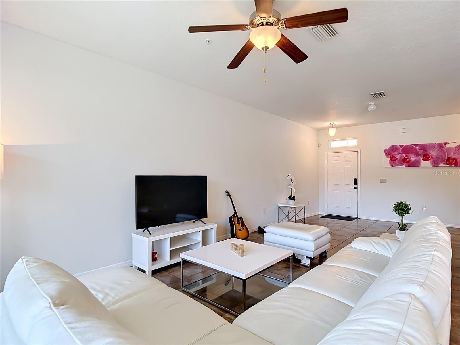 8615 ANDALUCIA FIELD DR — photo 11