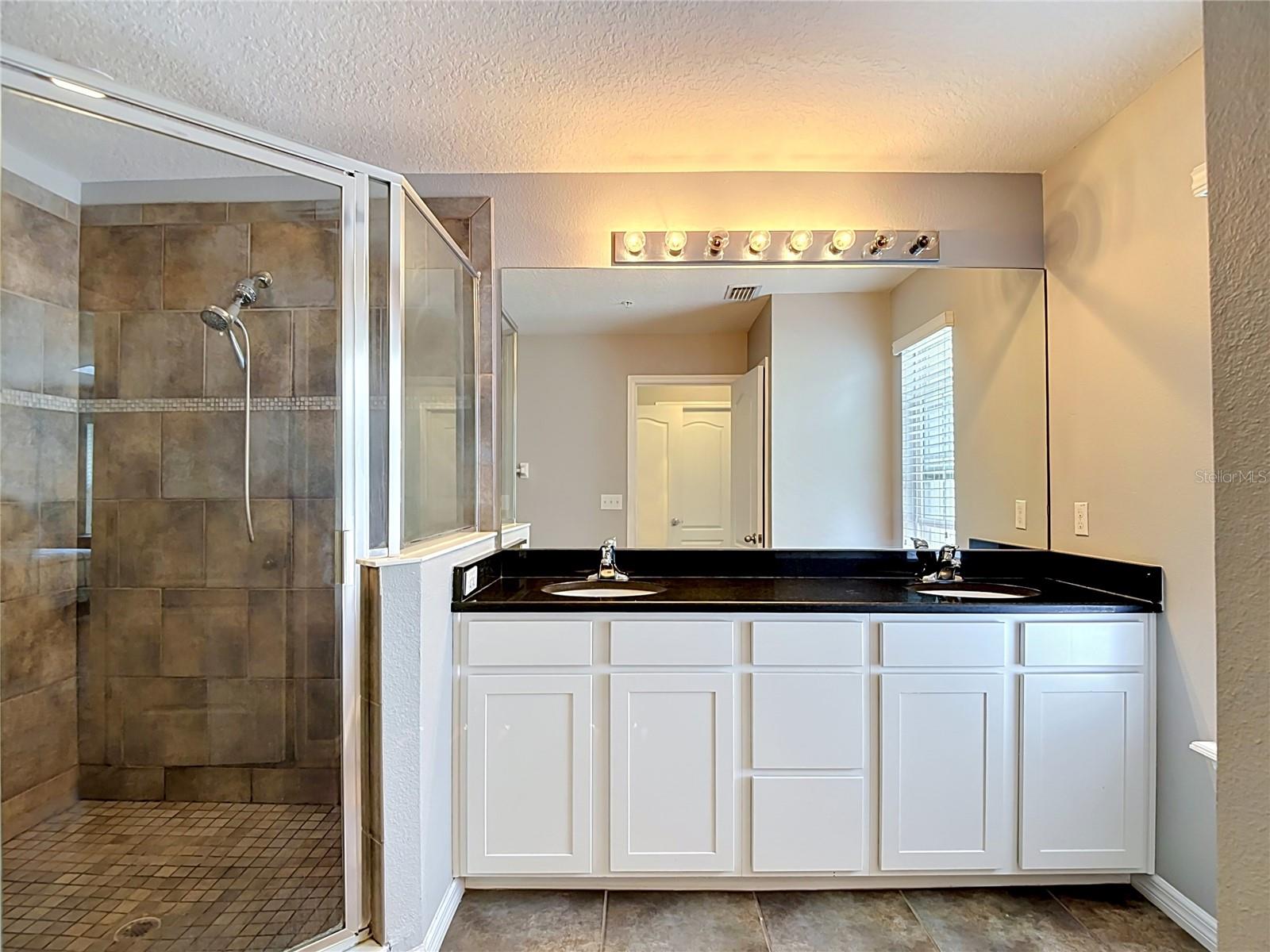 8615 ANDALUCIA FIELD DR — photo 23