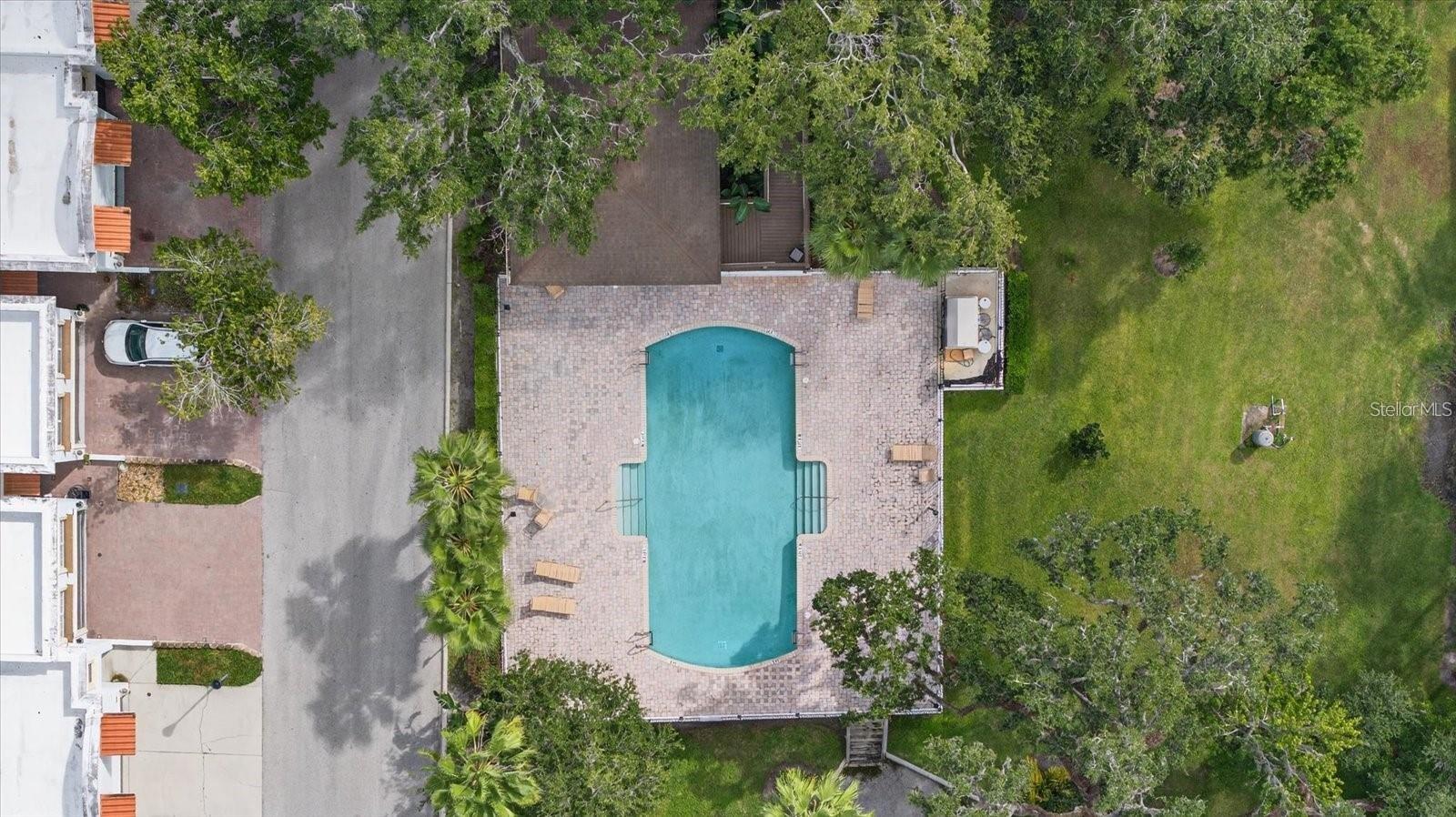 8615 ANDALUCIA FIELD DR — photo 33