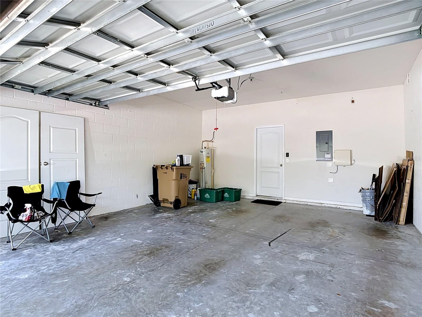 8615 ANDALUCIA FIELD DR — photo 28