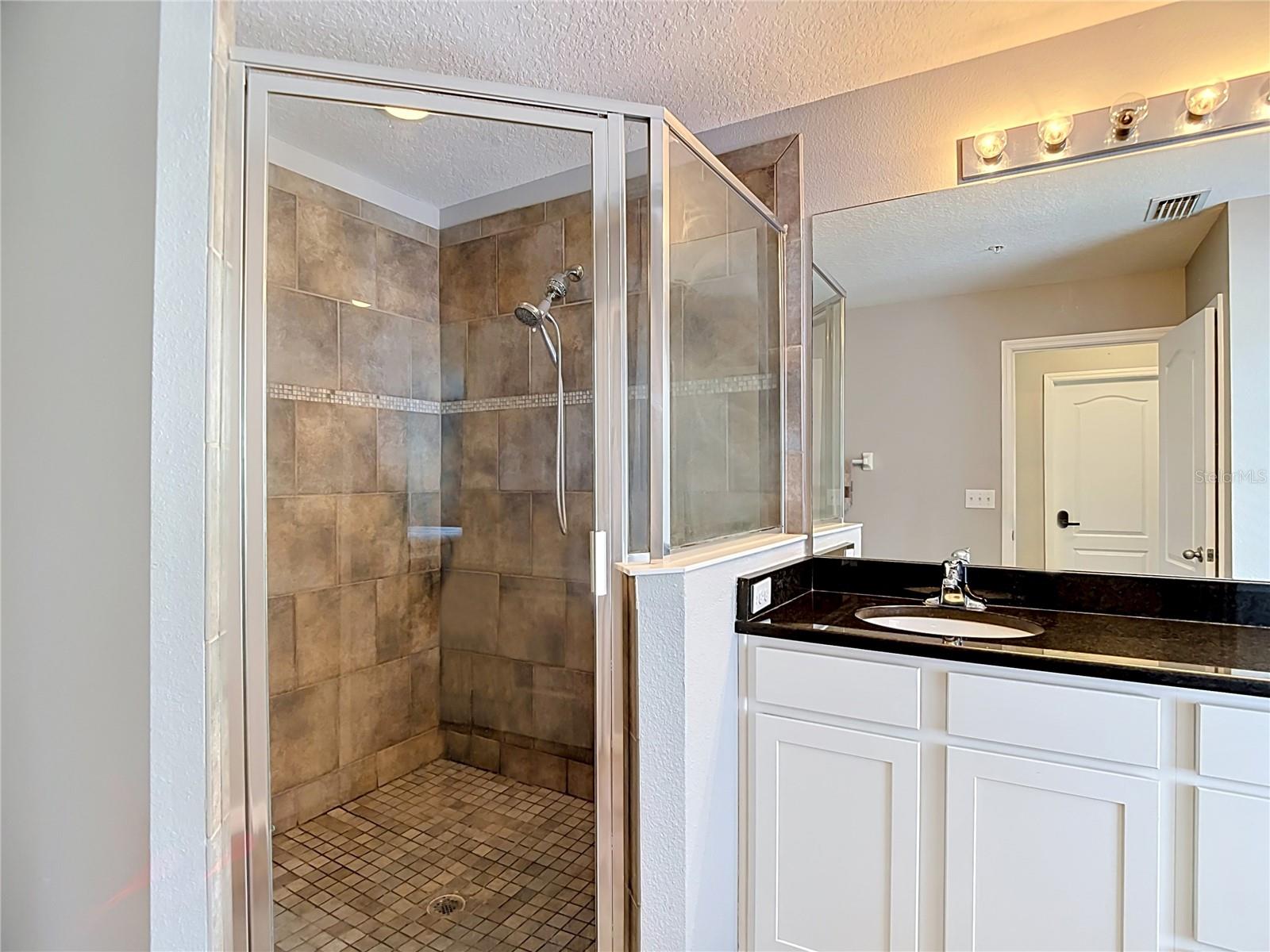 8615 ANDALUCIA FIELD DR — photo 24