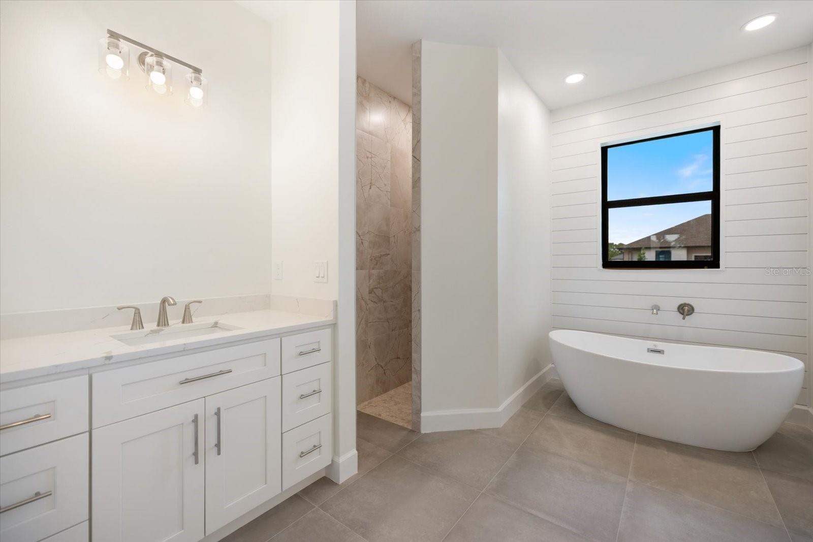 12134 MALLORCA AVE — photo 18