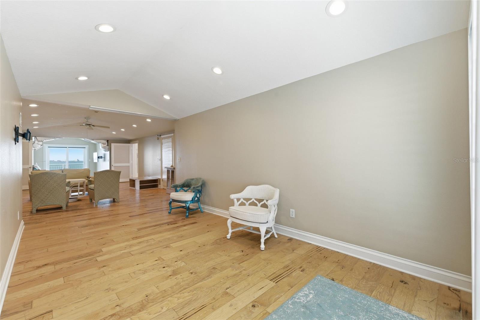 24 N PINE CIR — photo 62