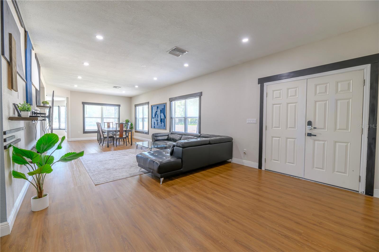 800 S KEENE RD — photo 8