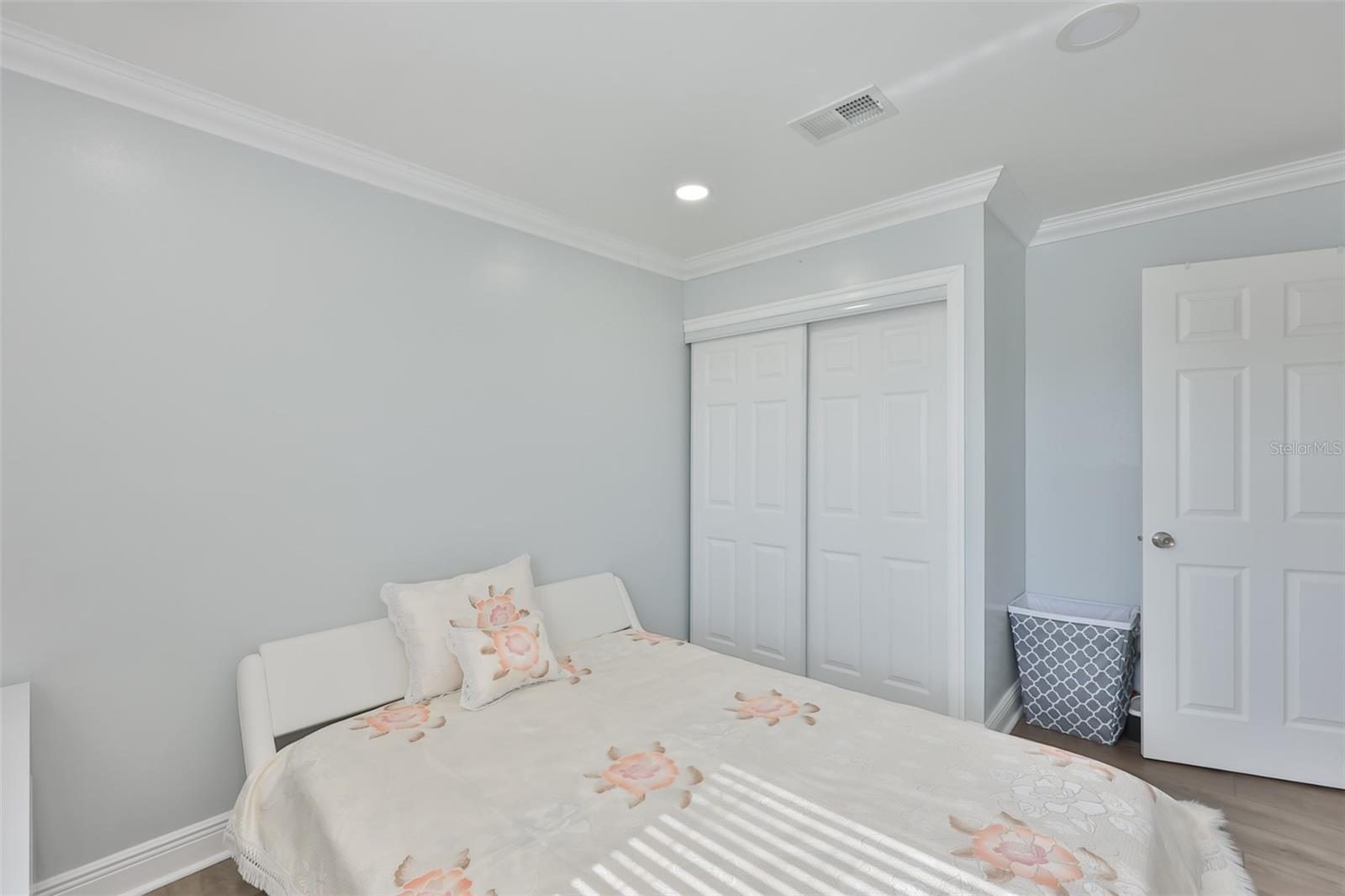 1865 CLEARBROOKE DR — photo 31