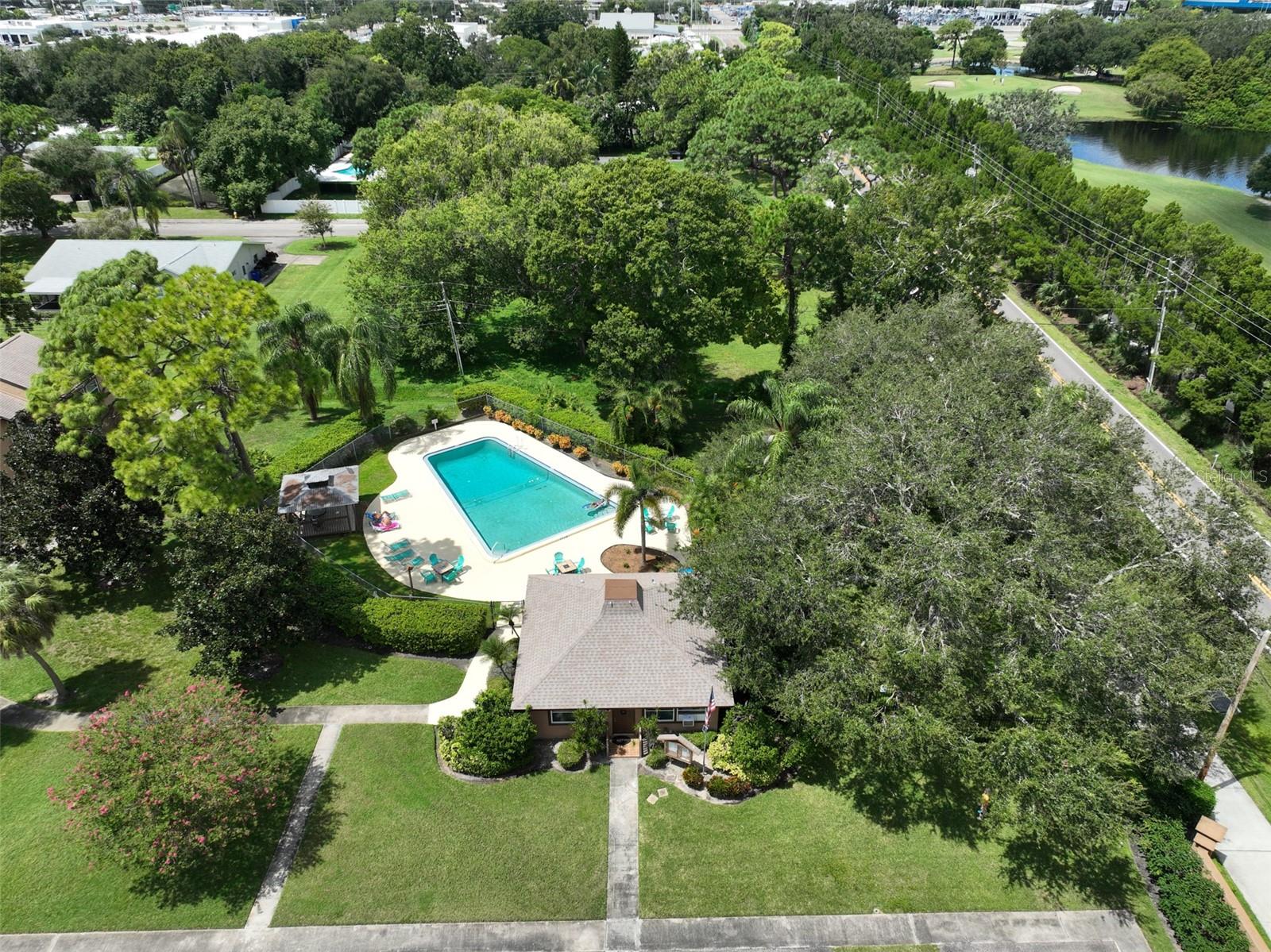 1865 CLEARBROOKE DR — photo 45