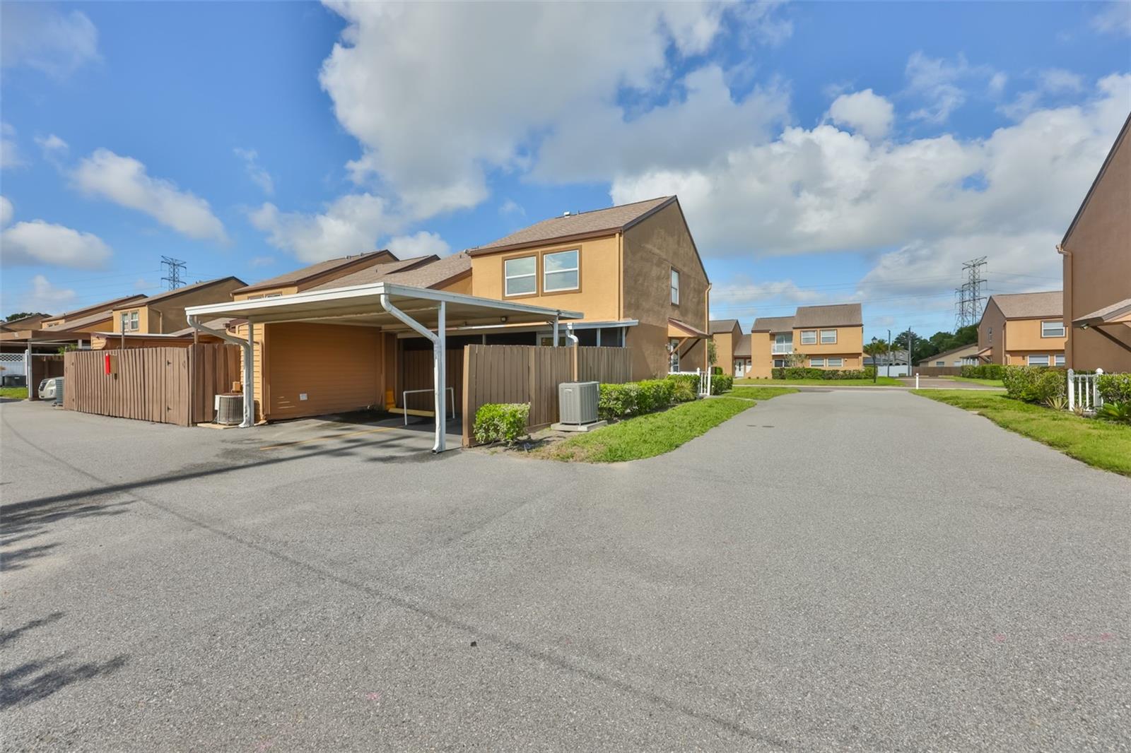 1865 CLEARBROOKE DR — photo 6
