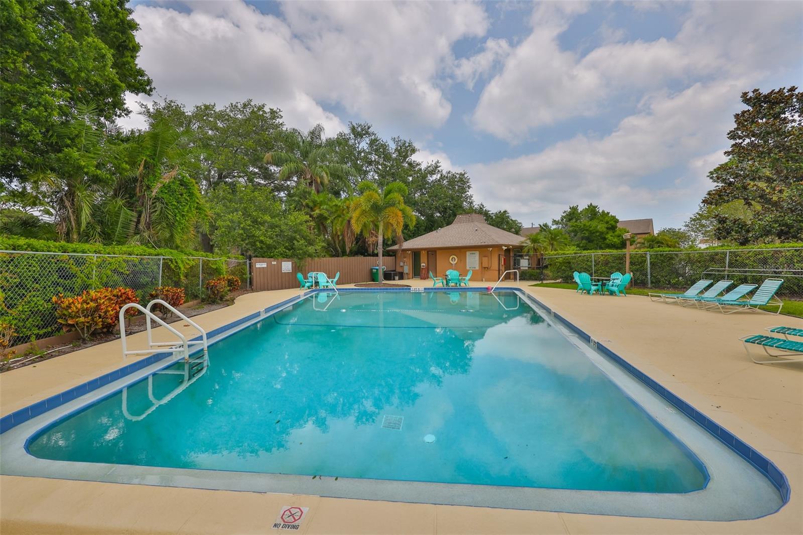 1865 CLEARBROOKE DR — photo 41