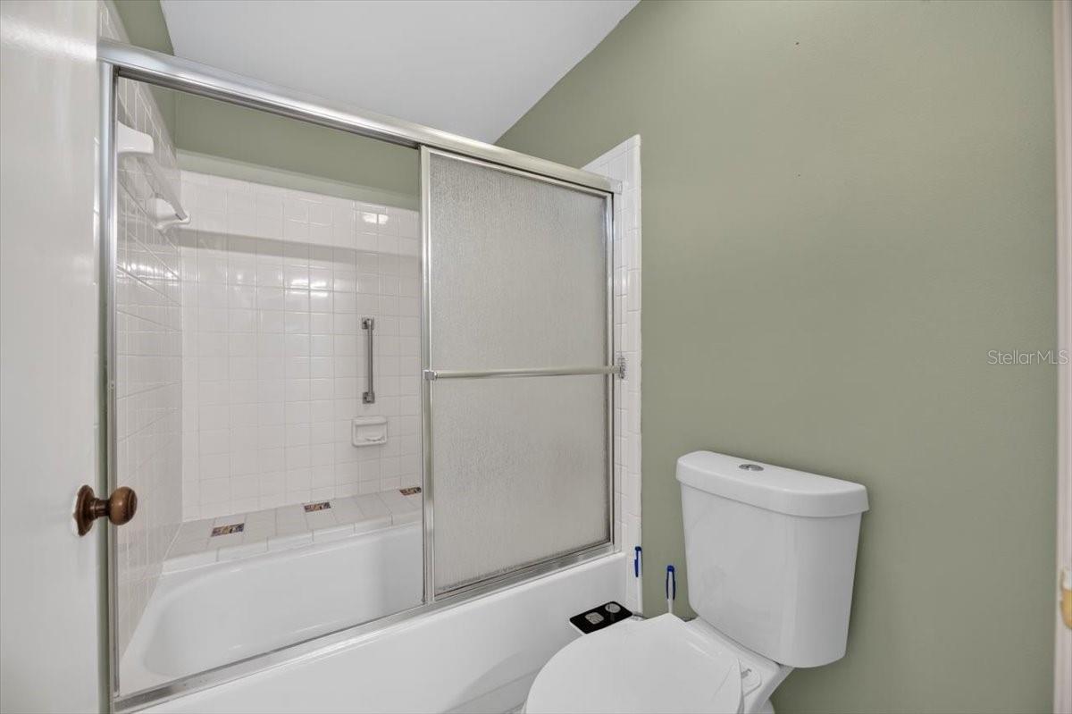 705 WESTMONT WAY — photo 39