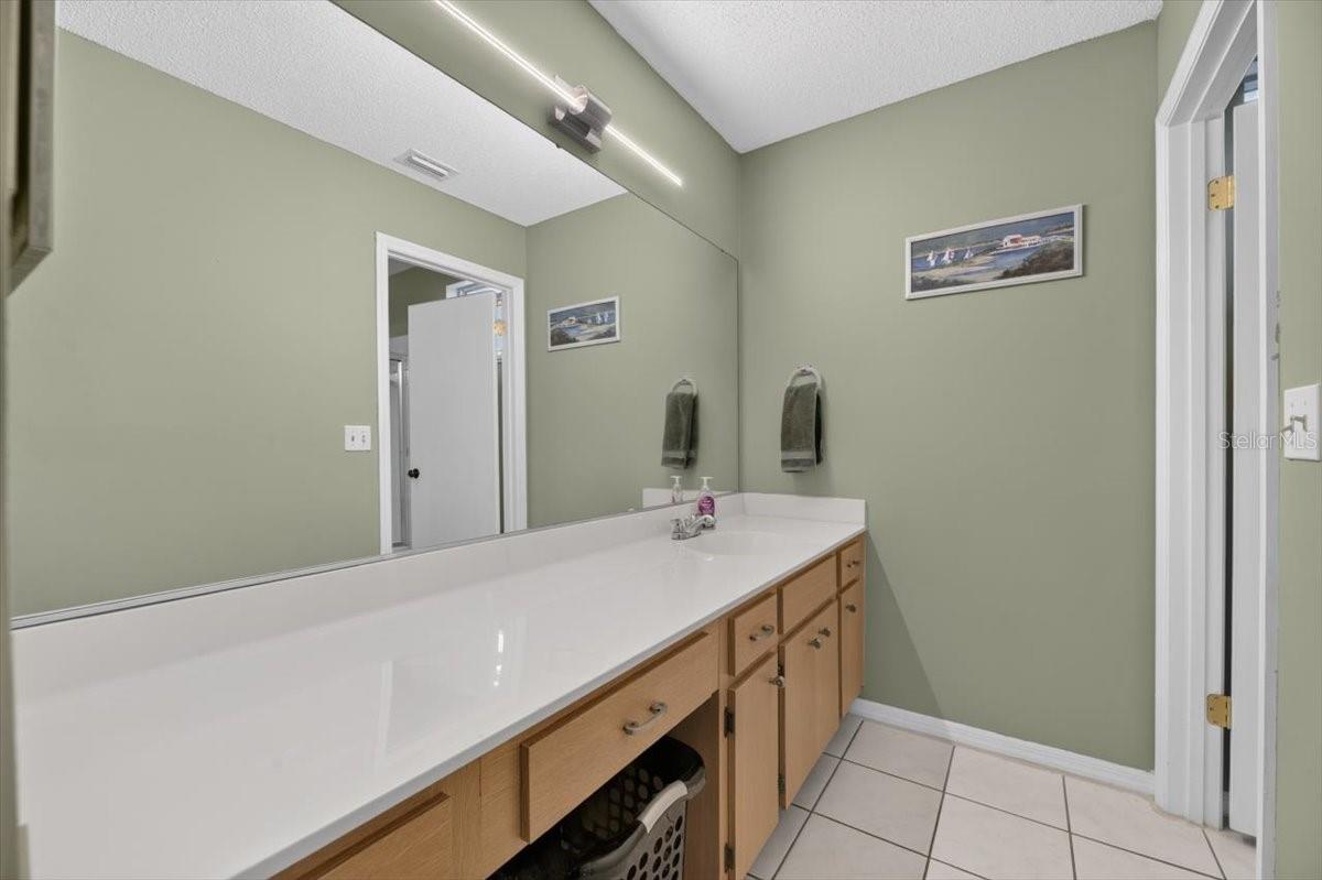705 WESTMONT WAY — photo 38