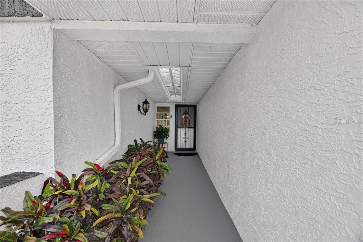 705 WESTMONT WAY — photo 4