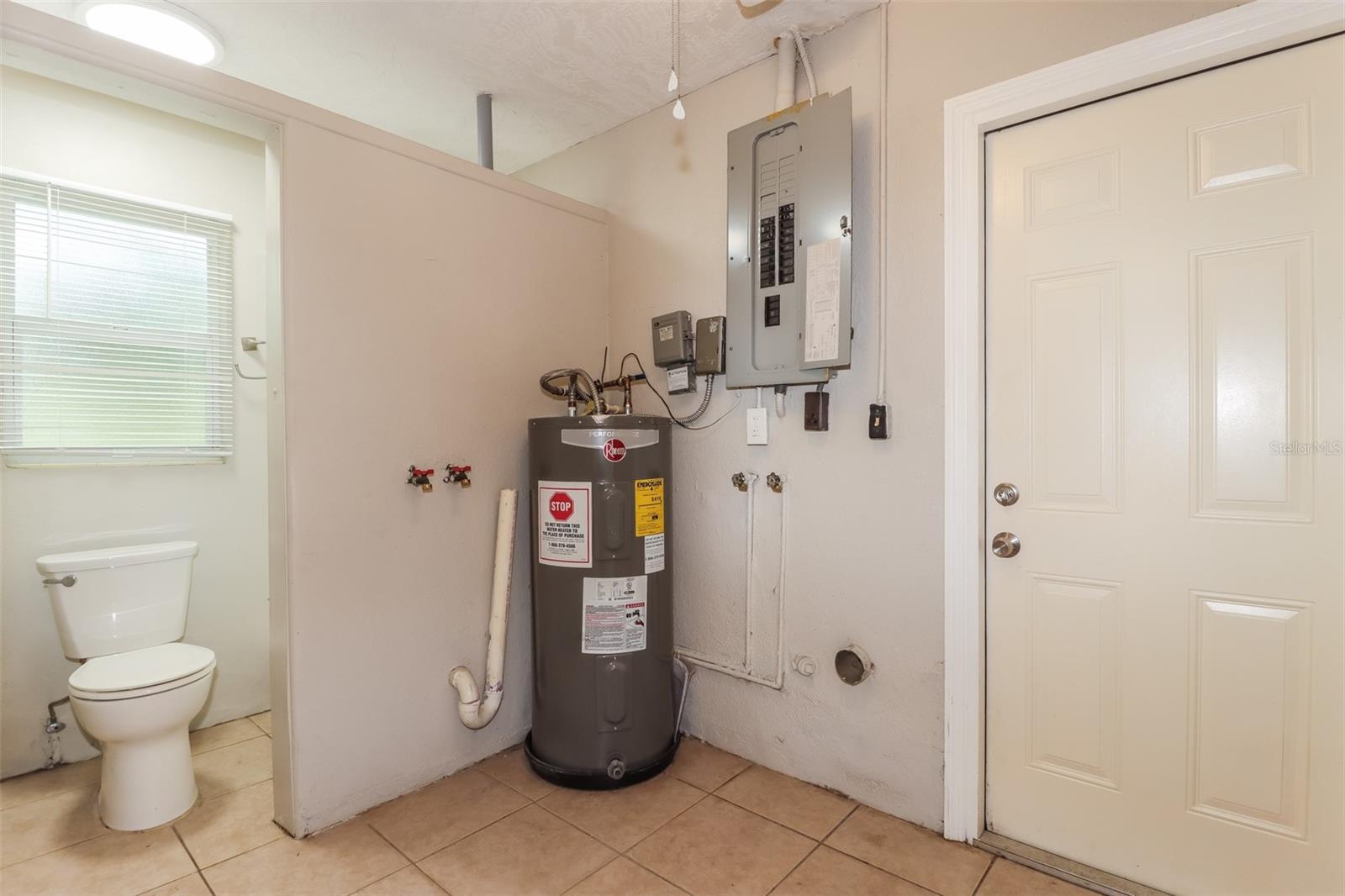 1619 EDNA AVE — photo 16
