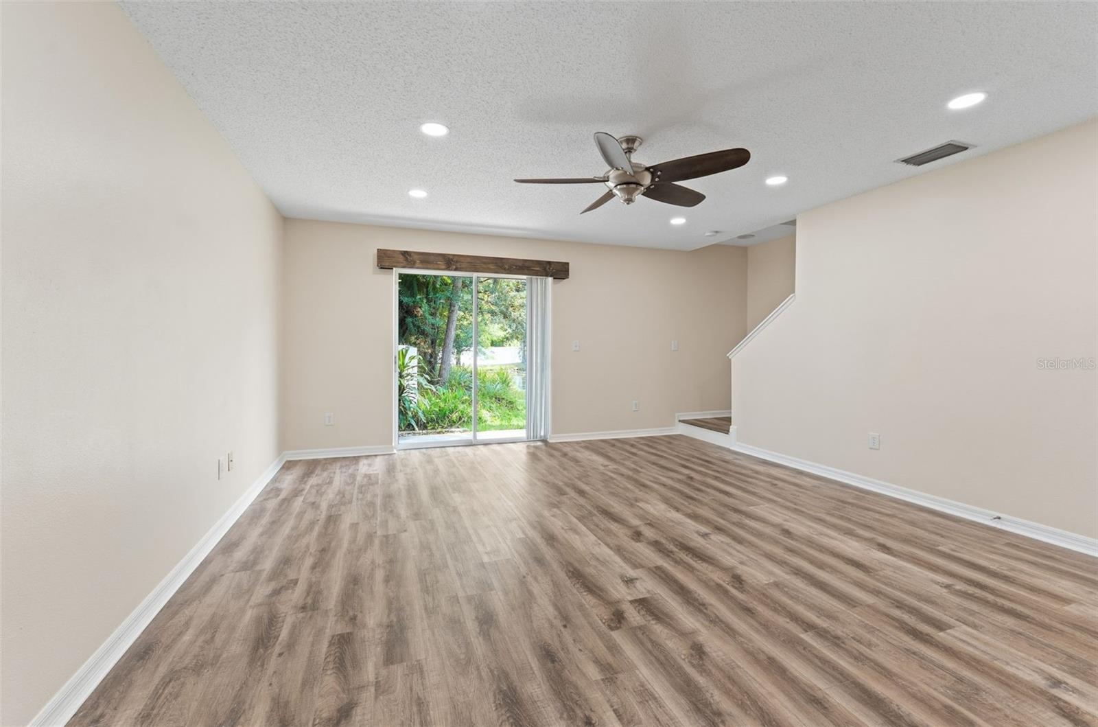 8421 EDGEWATER PLACE BLVD — photo 8
