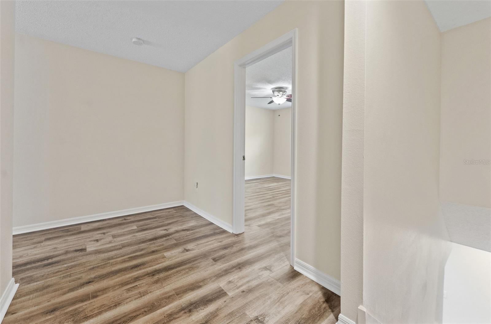 8421 EDGEWATER PLACE BLVD — photo 10
