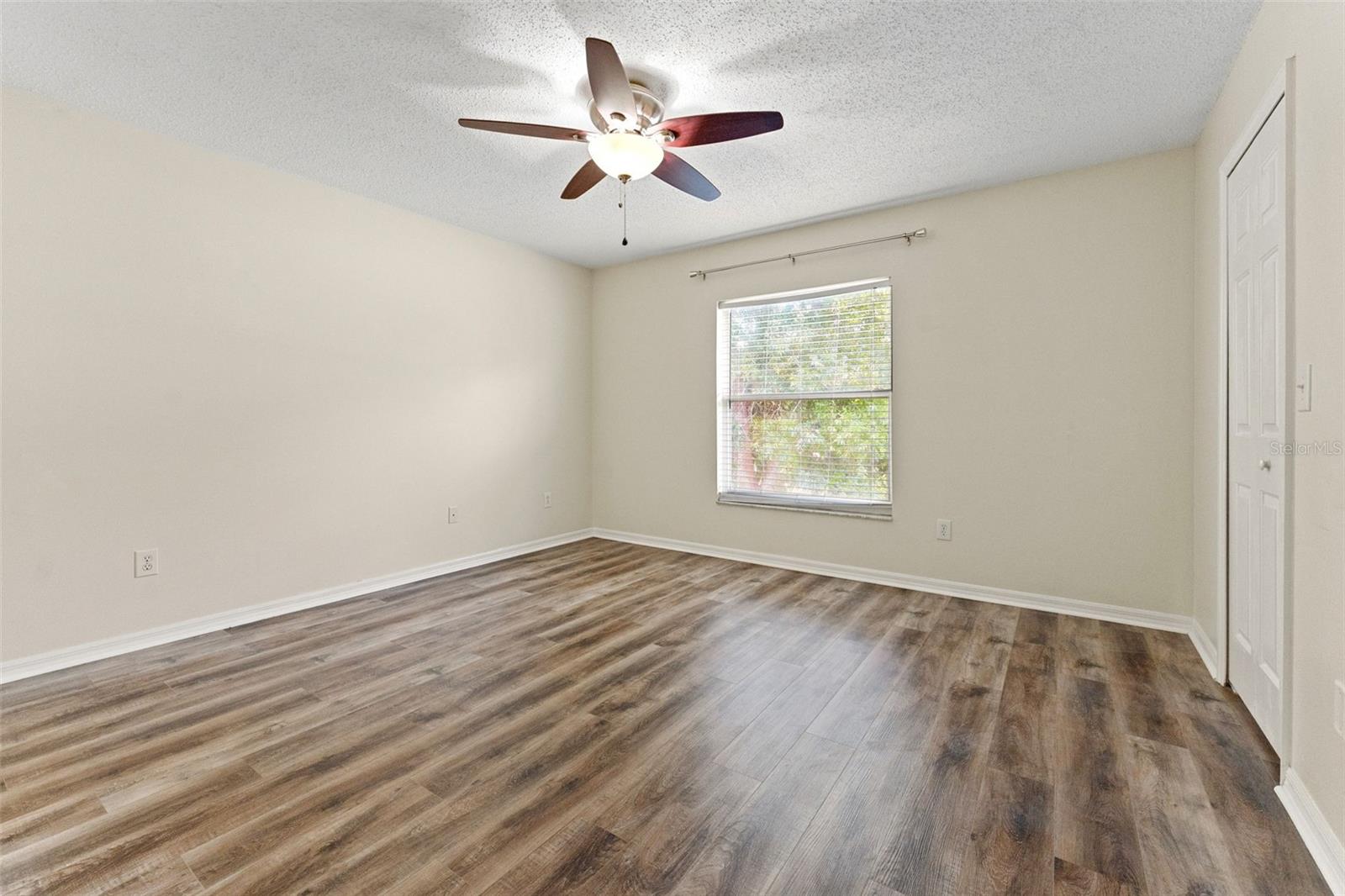 8421 EDGEWATER PLACE BLVD — photo 12
