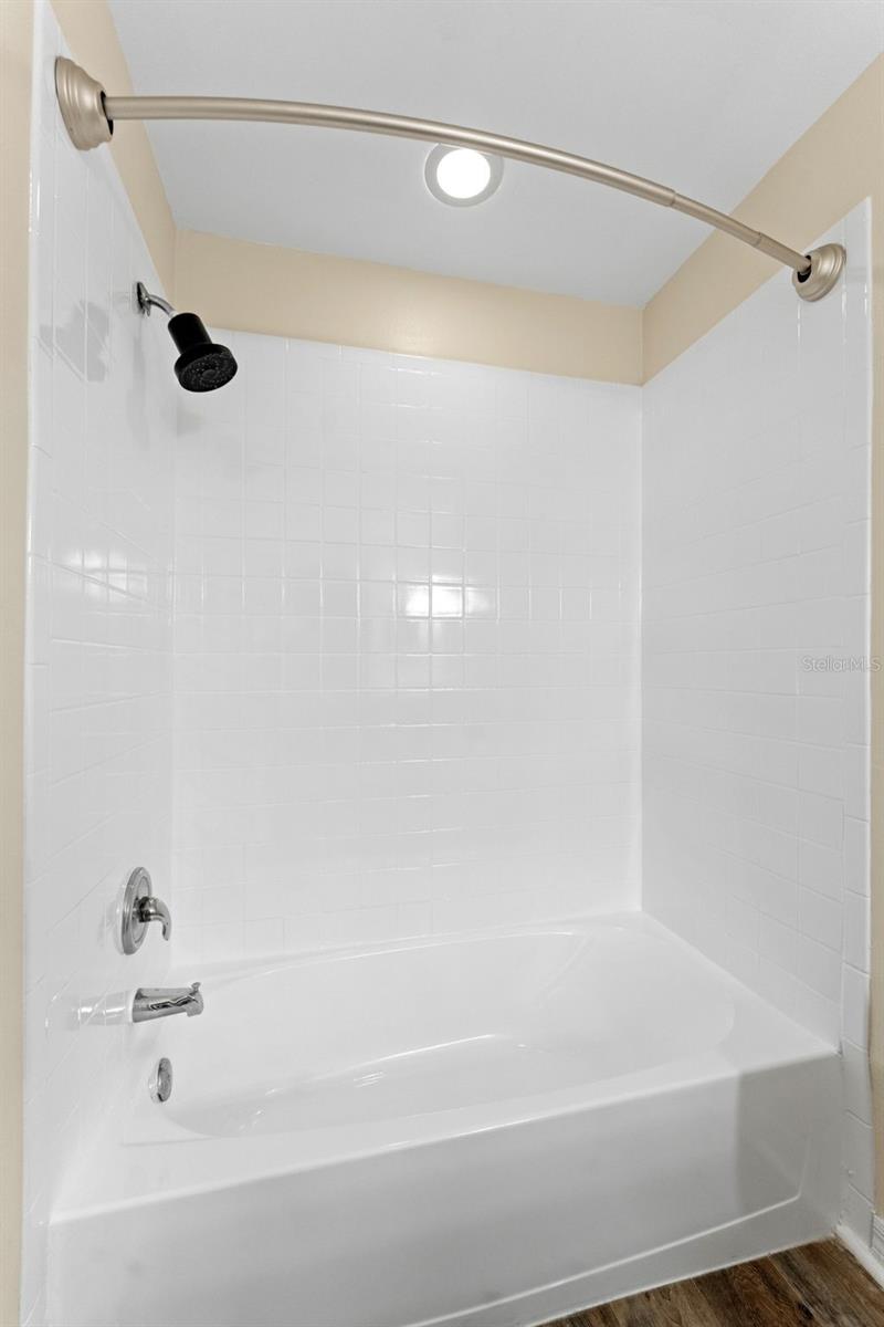 8421 EDGEWATER PLACE BLVD — photo 15