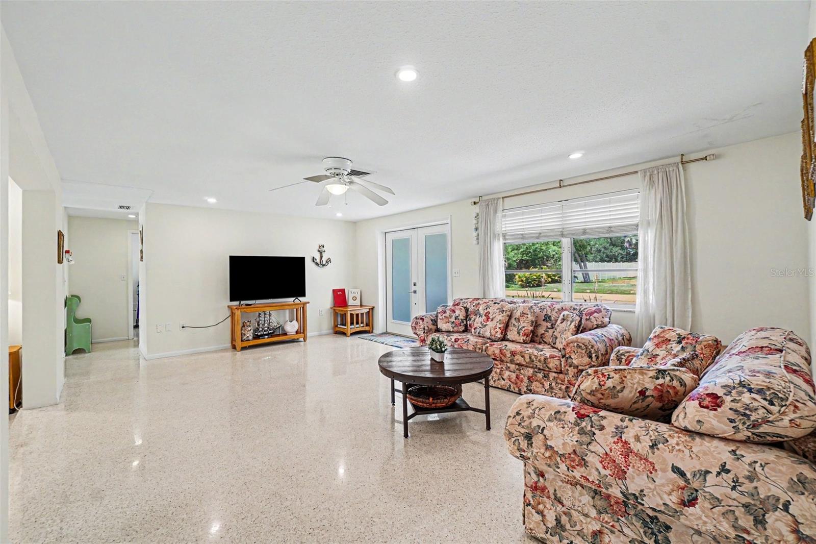 413 PAMETO RD — photo 15