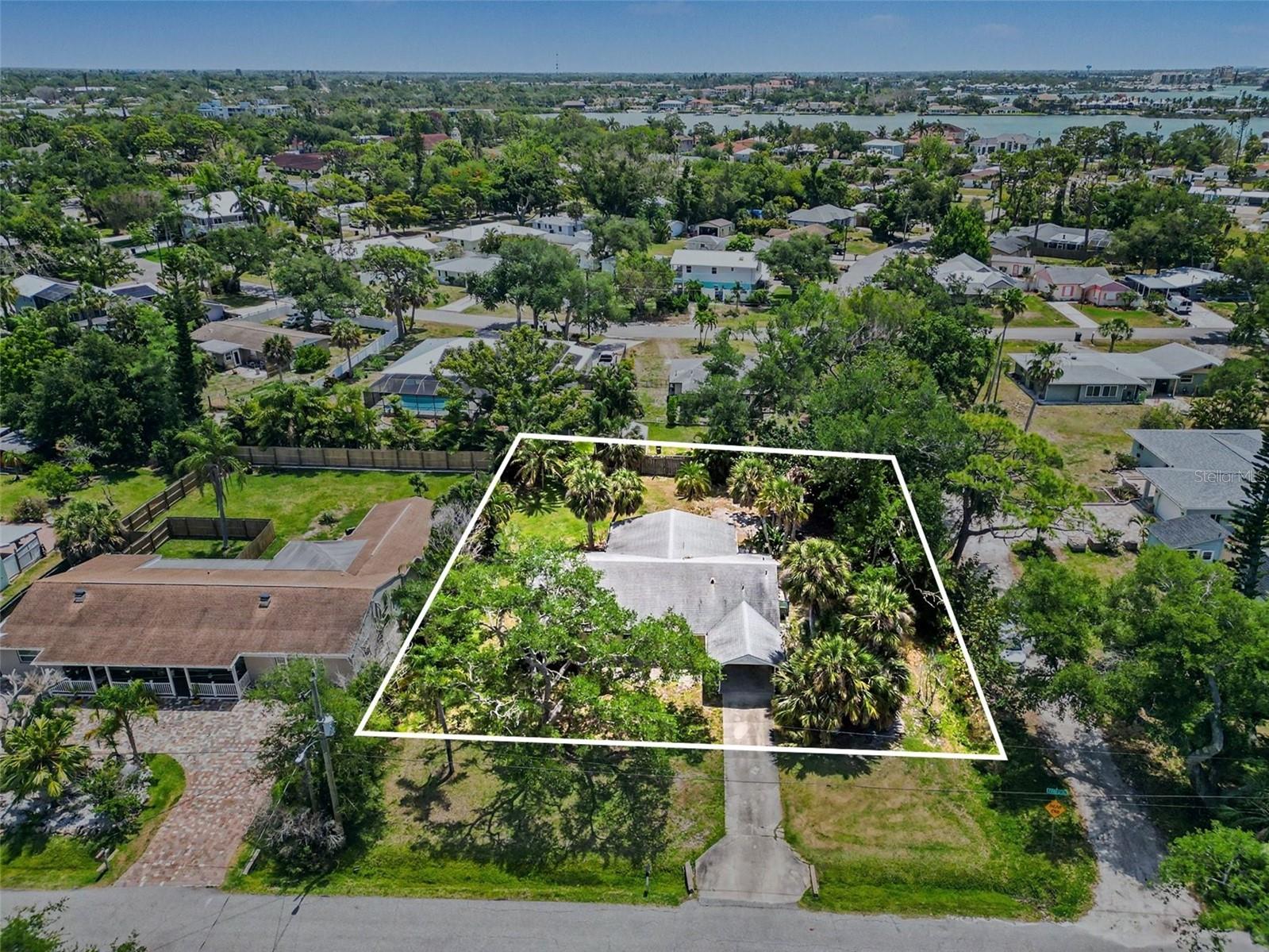 413 PAMETO RD — photo 40