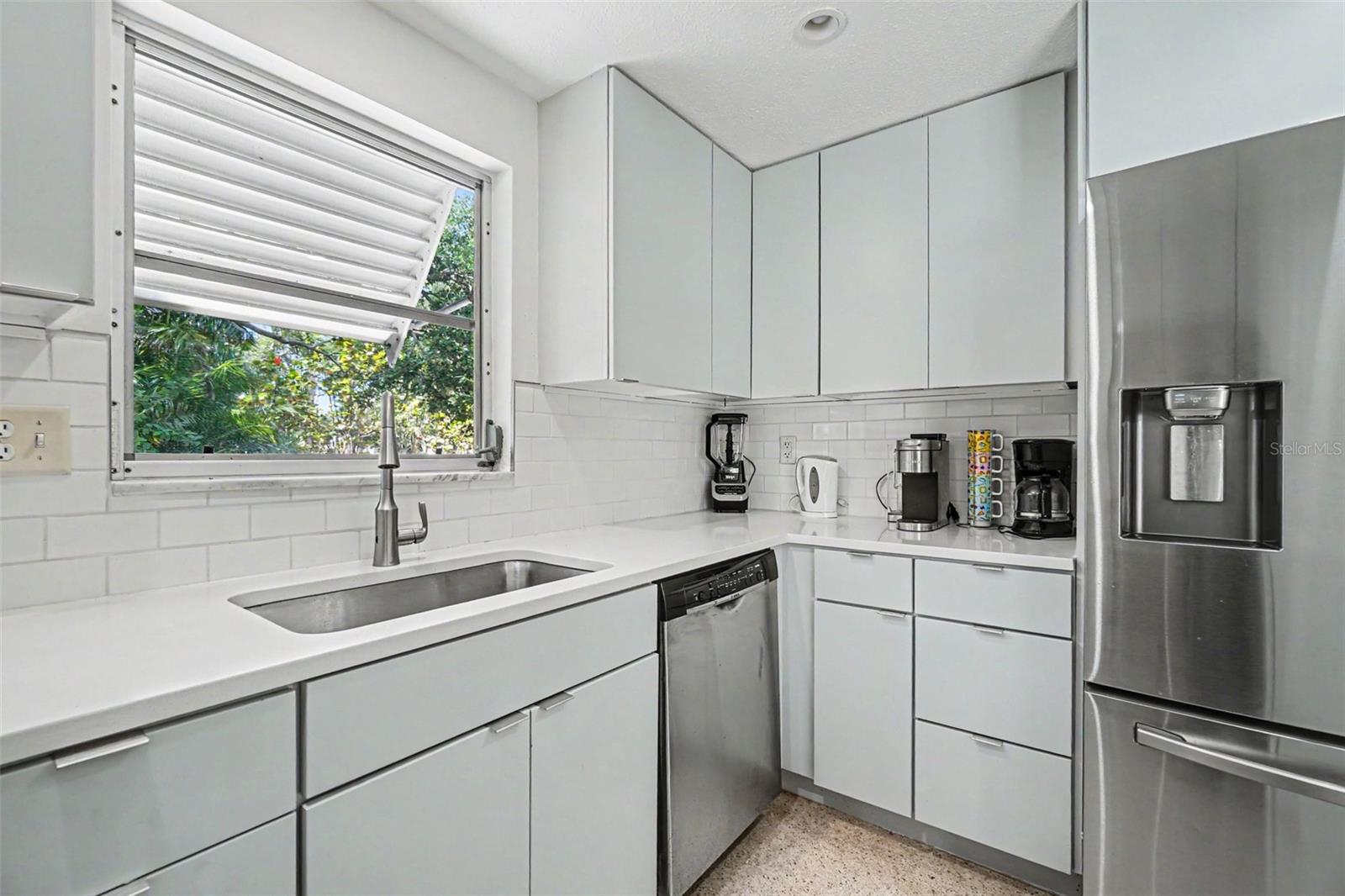 413 PAMETO RD — photo 5